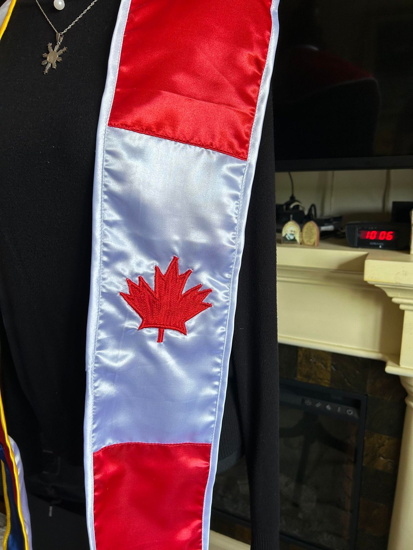 Philippines / Canada Mixed Flag Graduation Stole