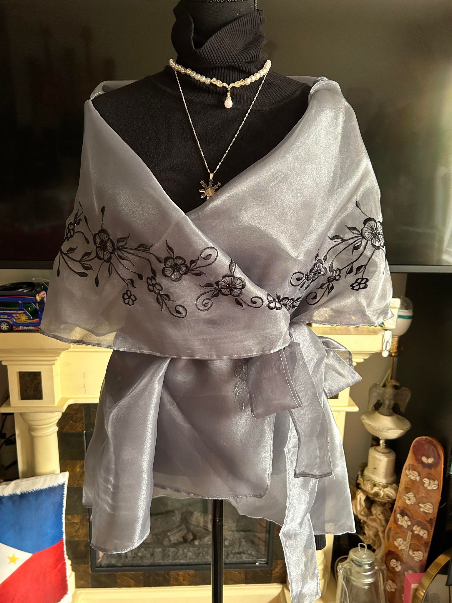 Modern filipiniana clearance shawl